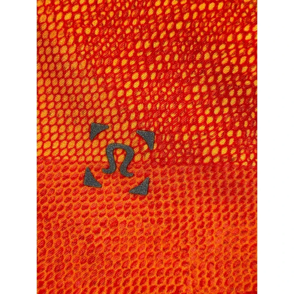 Lululemon‎ Channel Cross Swim Shorts Men's S Orange Unlined Zip Pocket (26x10)